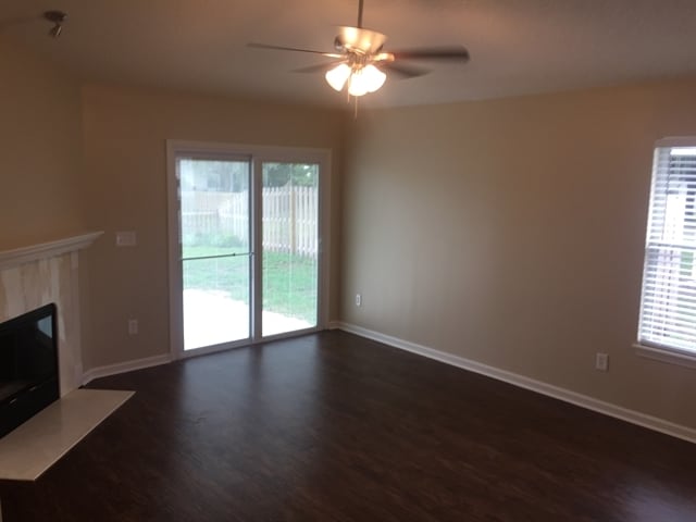 Photo - 840 Mackenzie Cir