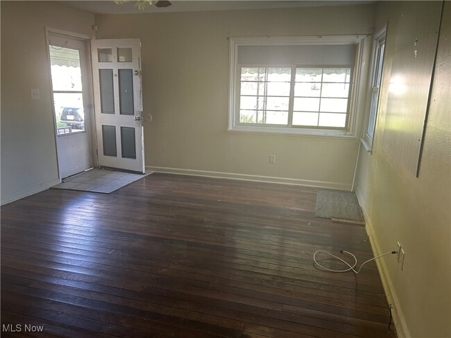 Photo - 122 S Bon Air Ave