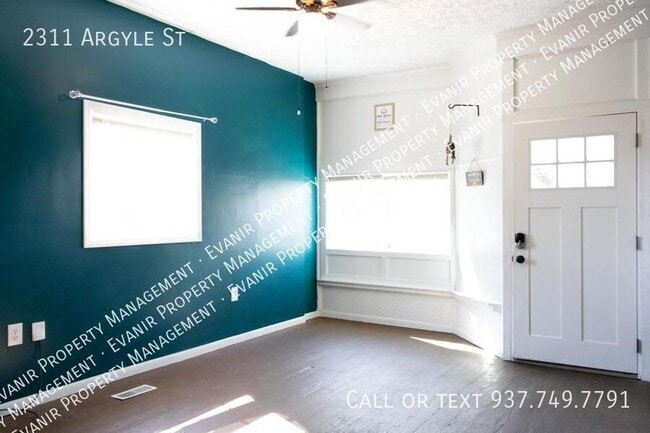 Photo - 2311 Argyle St