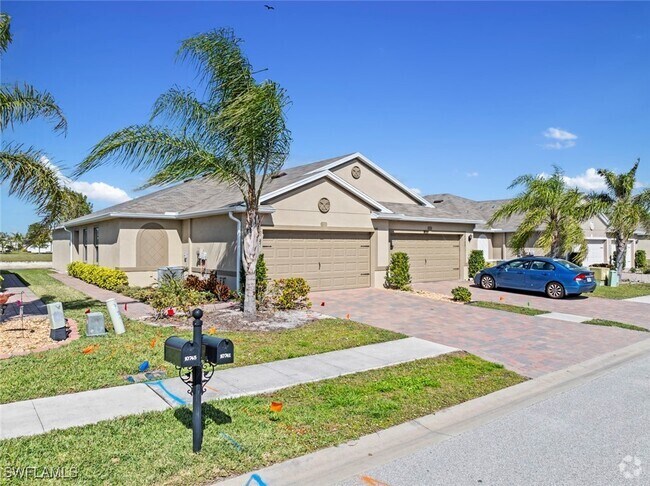 Building Photo - 10741 Crossback Ln Rental