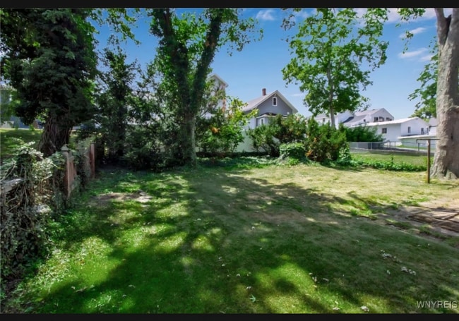 Photo - 481 Onondaga St