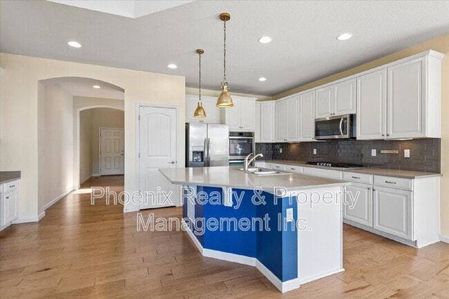 Photo - 963 Laramie Ln
