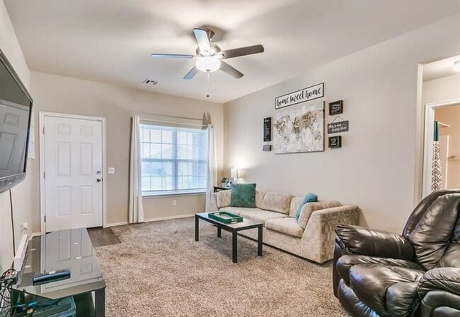 Photo - 13229 Bridgewater Dr