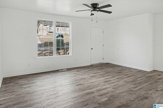 Photo - 6821 65th St S