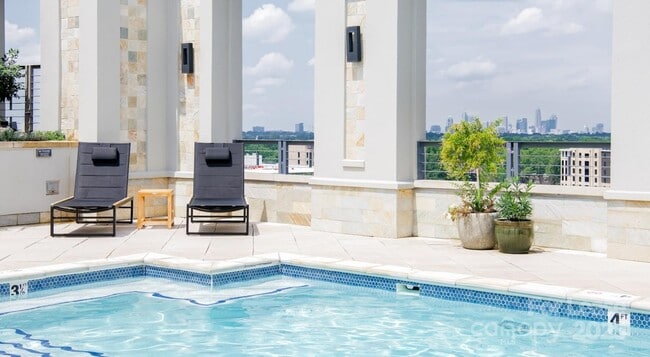 Photo - 4300 Sharon Rd Unit A