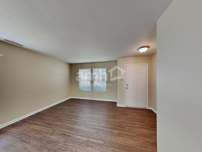 Photo - 911 Swearngan Ridge Ct