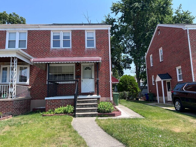 Charming 3Bed/1.5Bath in North Harford Road - Charming 3Bed/1.5Bath in North Harford Road House