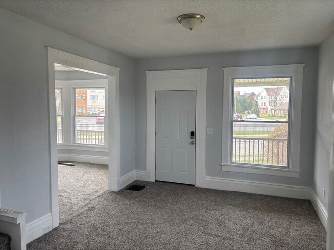 Photo - Charming 5-Bedroom Property in Prime Location