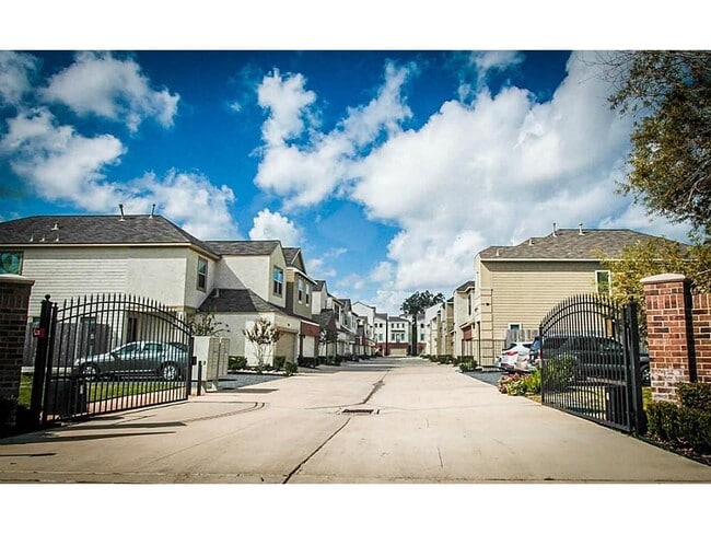 Photo - 1203 Cedarpost Tree Springs Pl