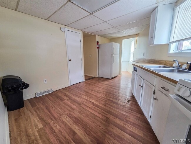 Photo - 38 N Main St