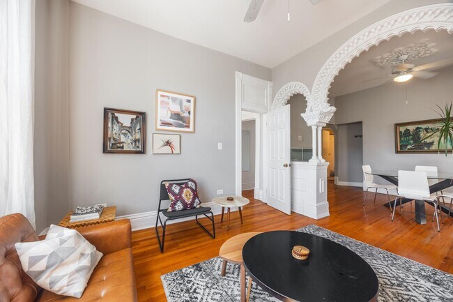 Building Photo - 908 S Bell Ave Unit 2