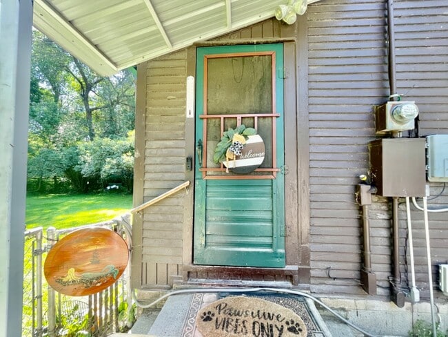 Photo - 223 Hemlock Dr