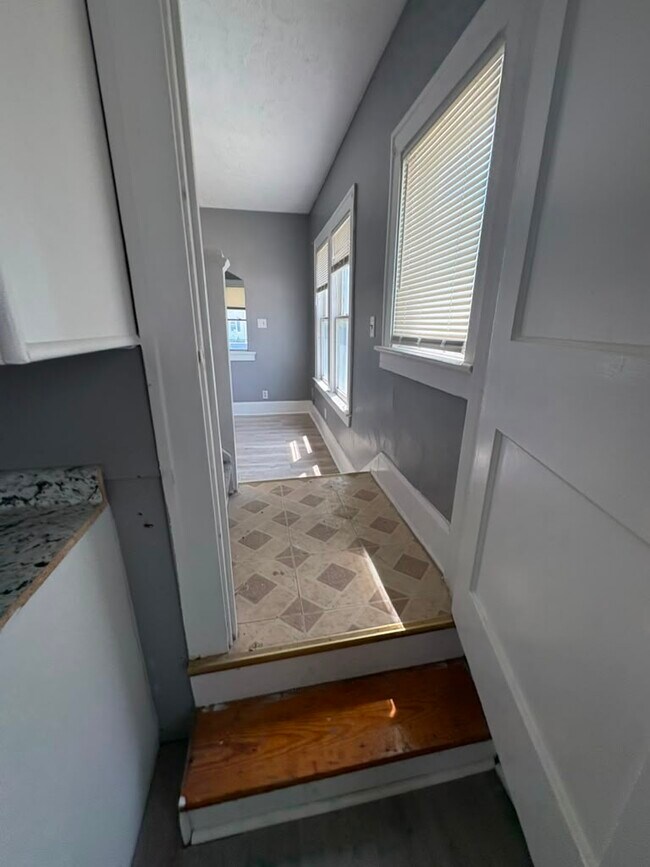 Photo - 1302-04 W 5th Unit 1304