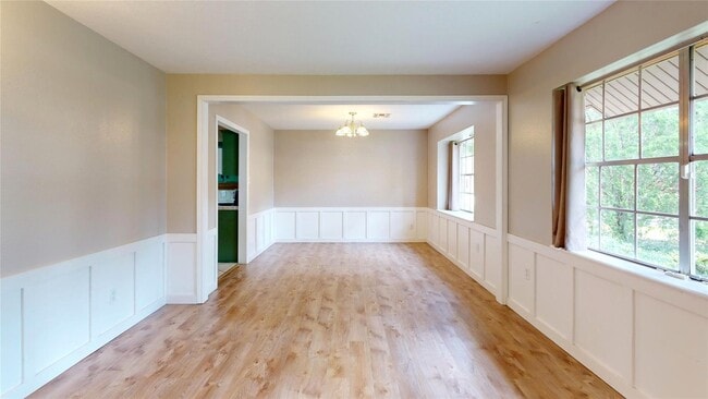 Photo - 5221 Cottonwood Cir