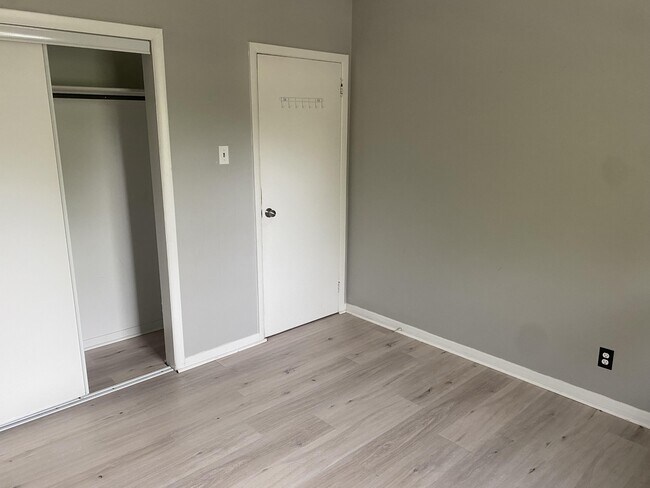 Photo - 1889 Wavell St Unit Upper