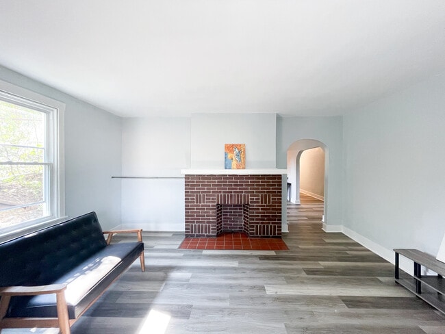 Photo - 5725 Phillips Ave Unit F1