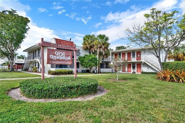 Building Photo - 8701 SW 141st St Unit G8-G8 Rental