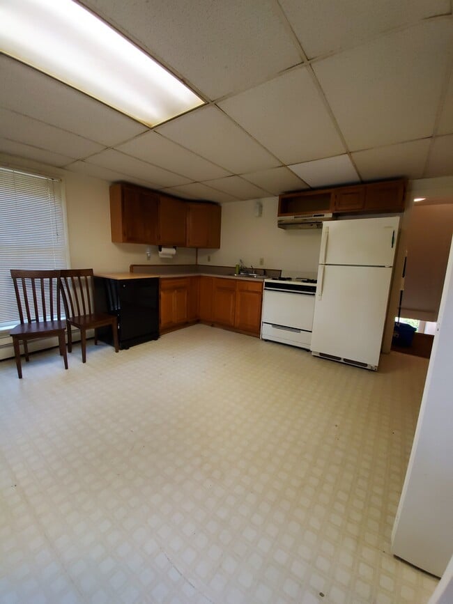 Photo - 107 Church St 2021 Unit 2021