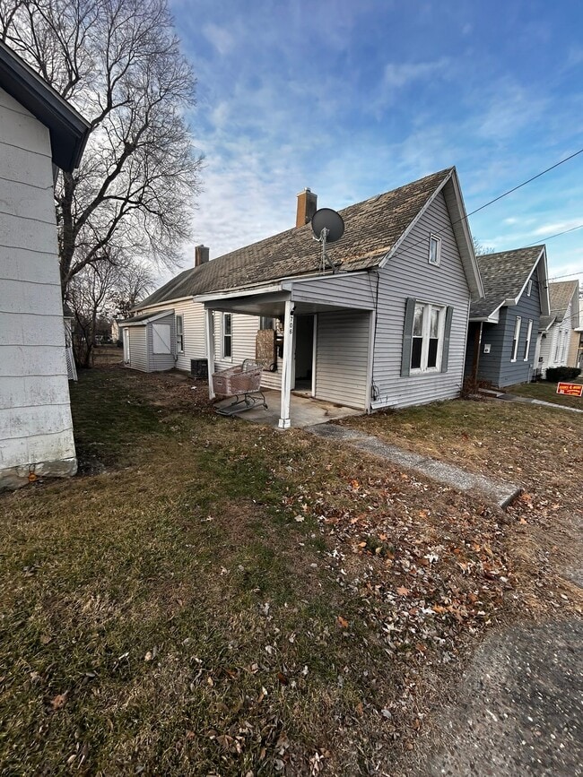 Photo - 706 Cedar St