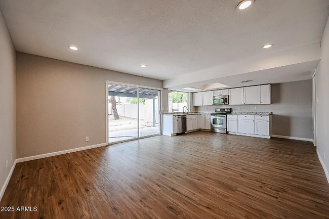 Photo - 3016 W Libby St