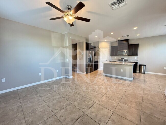 Photo - 1255 N Arizona Ave
