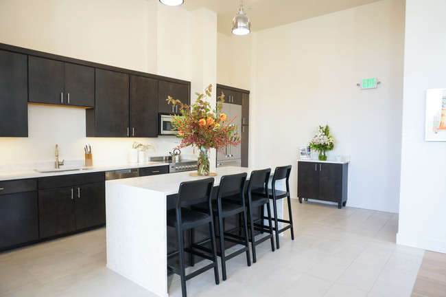 Photo - Everett Apartments
