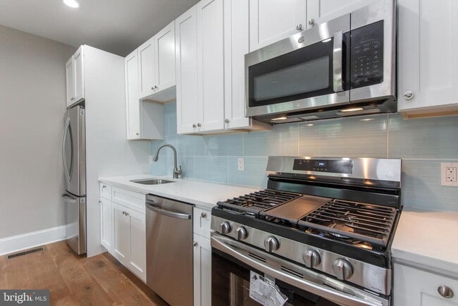 Photo - 200 Maple St