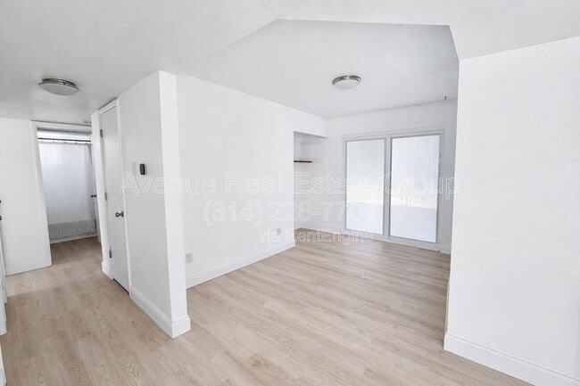 Photo - 203 Briscoe Ave