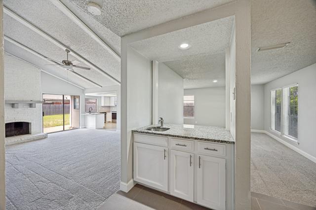 Photo - 1704 Carol Stream Dr