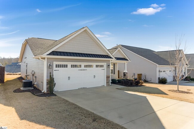 Photo - 720 Corley Way