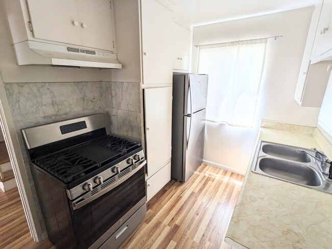 Photo - 241 S Ave 57