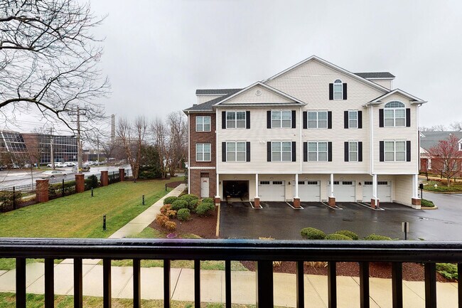 Photo - 998 Stewart Ave Unit FL2-ID1529A