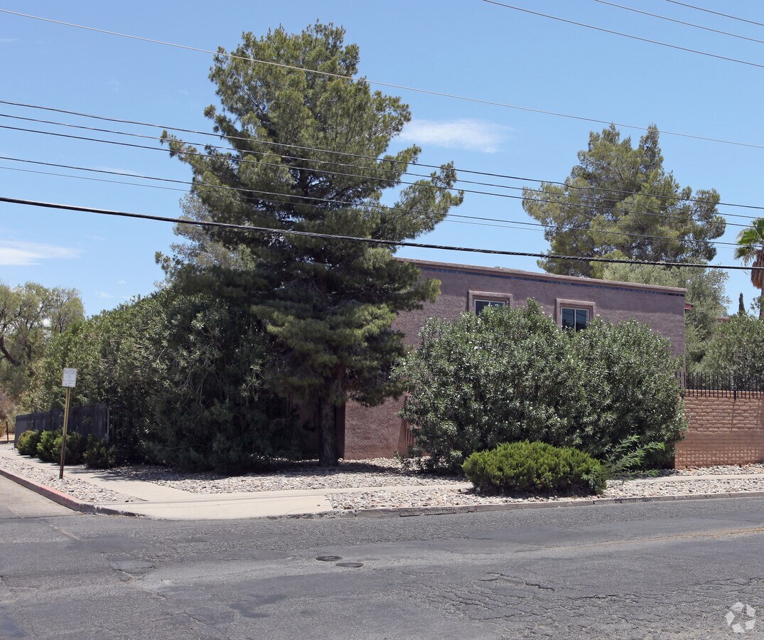 Photo - Corleone Apartments