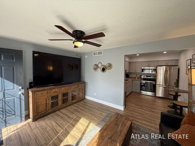 Photo - 2540 N 17th Way Unit 4