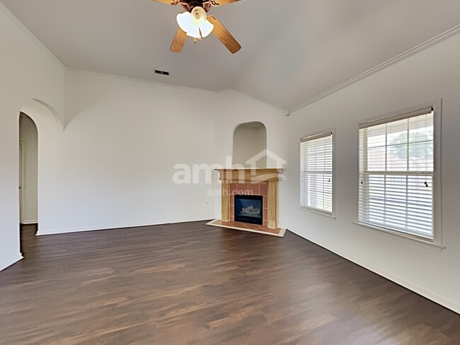 Photo - 154 Tanner Cv