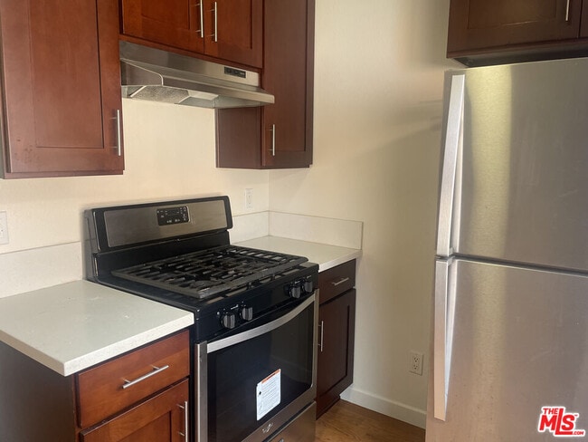 Photo - 1249 N Virgil Ave