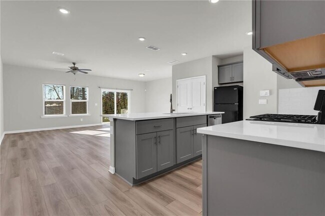Photo - 1645 Villageside Ct