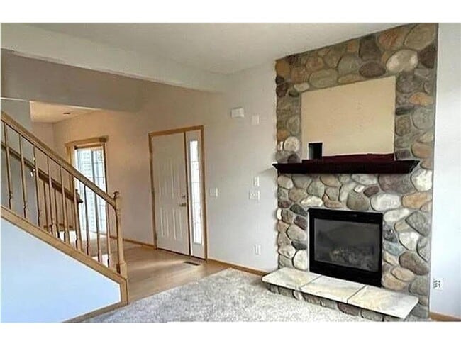 Photo - 6597 Olive Ln N