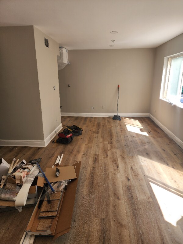 Building Photo - 390 W Lake Ave NW Rental