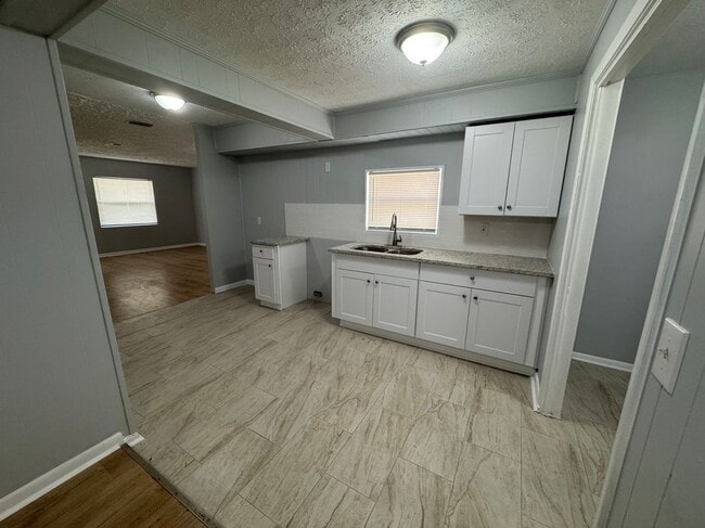 Photo - 3828 Rosetree Dr