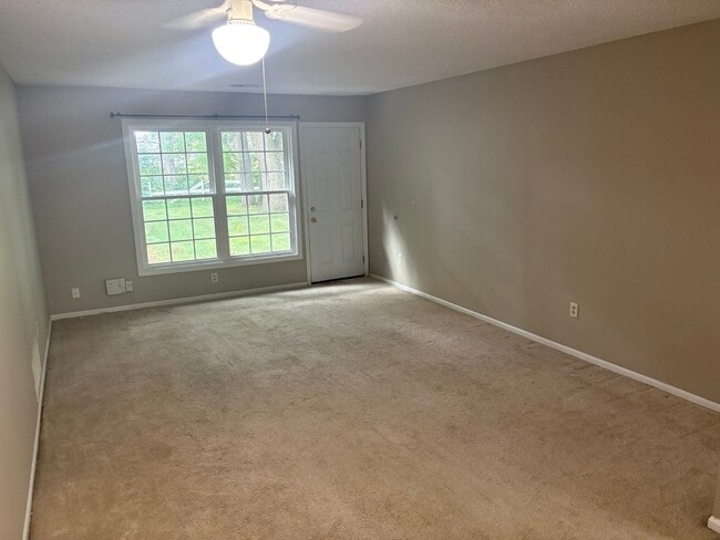 Photo - 3516 Kendale Dr