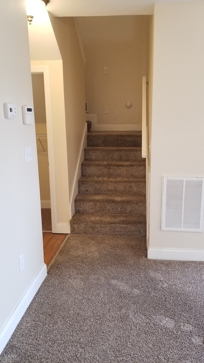 Photo - 1011 Ann Marie Dr