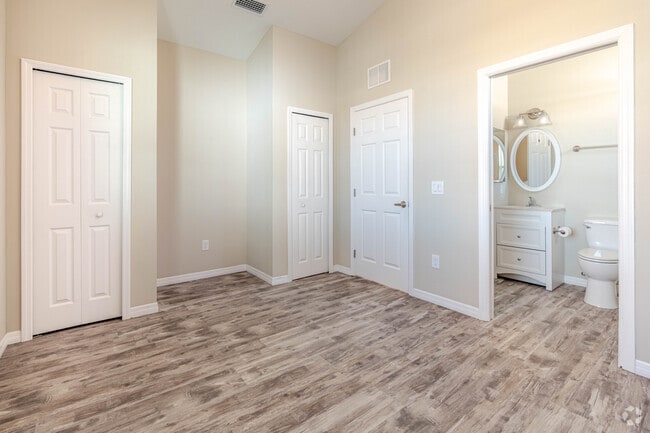 1BR, 1BA - 850SF Bedroom