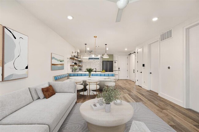 Photo - 2709 E 5th St. Unit 2203