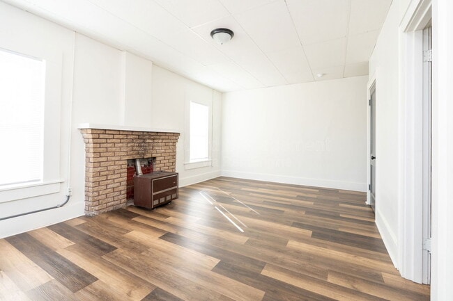 Photo - 423 N Emporia Ave Unit 3