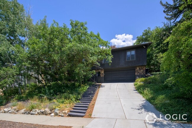 Beautiful Home in Prime Location! - Beautiful Home in Prime Location!