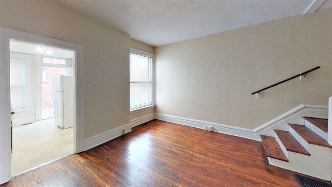 Photo - 1482 Summit St