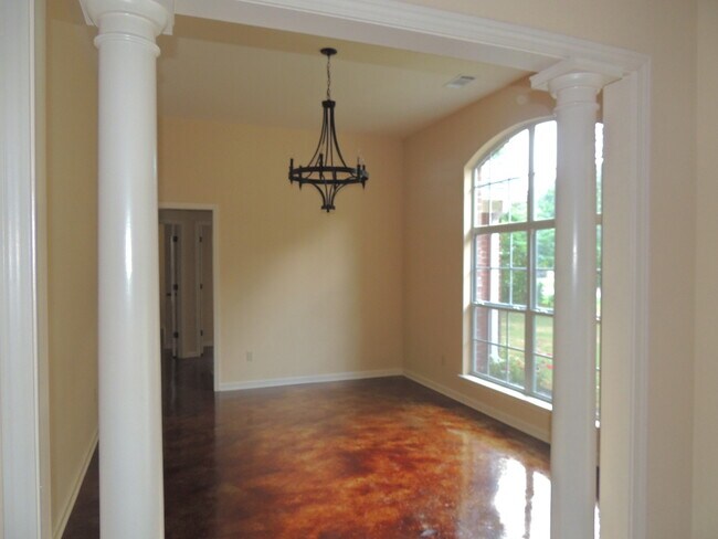 Photo - 4 Bedroom 3 Bath home in Millington