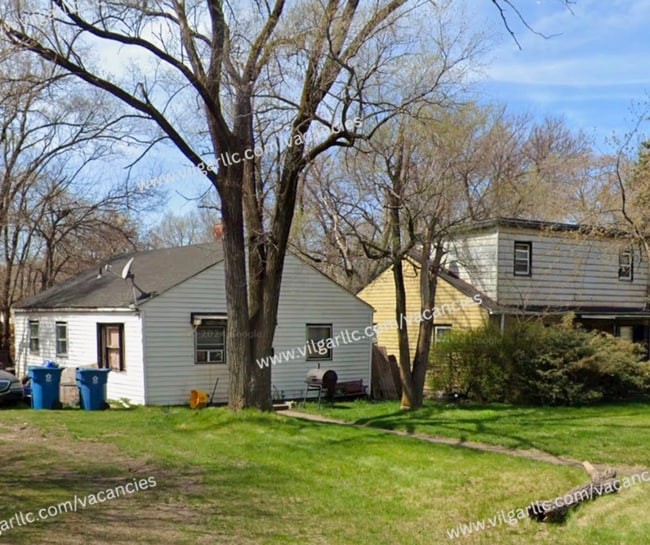 Photo - Very spacious 3 Bedroom and 1 Bathroom Home