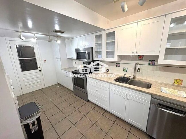 Photo - 3025 50th St S